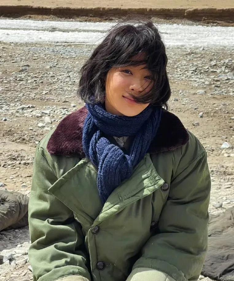 大家鉴别一下，杨紫这样像不像青海那边的当地普通农民？这是杨紫在青海《生命树》剧