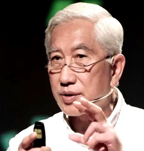 清华一个教授的话，听得我后背发凉。 他说，满大街的无人车，餐厅里晃悠的送餐机