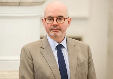 美国人对郑丽文与黄国昌发出通牒，要求必须放行赖清德提出8年1.25兆防务特别预算