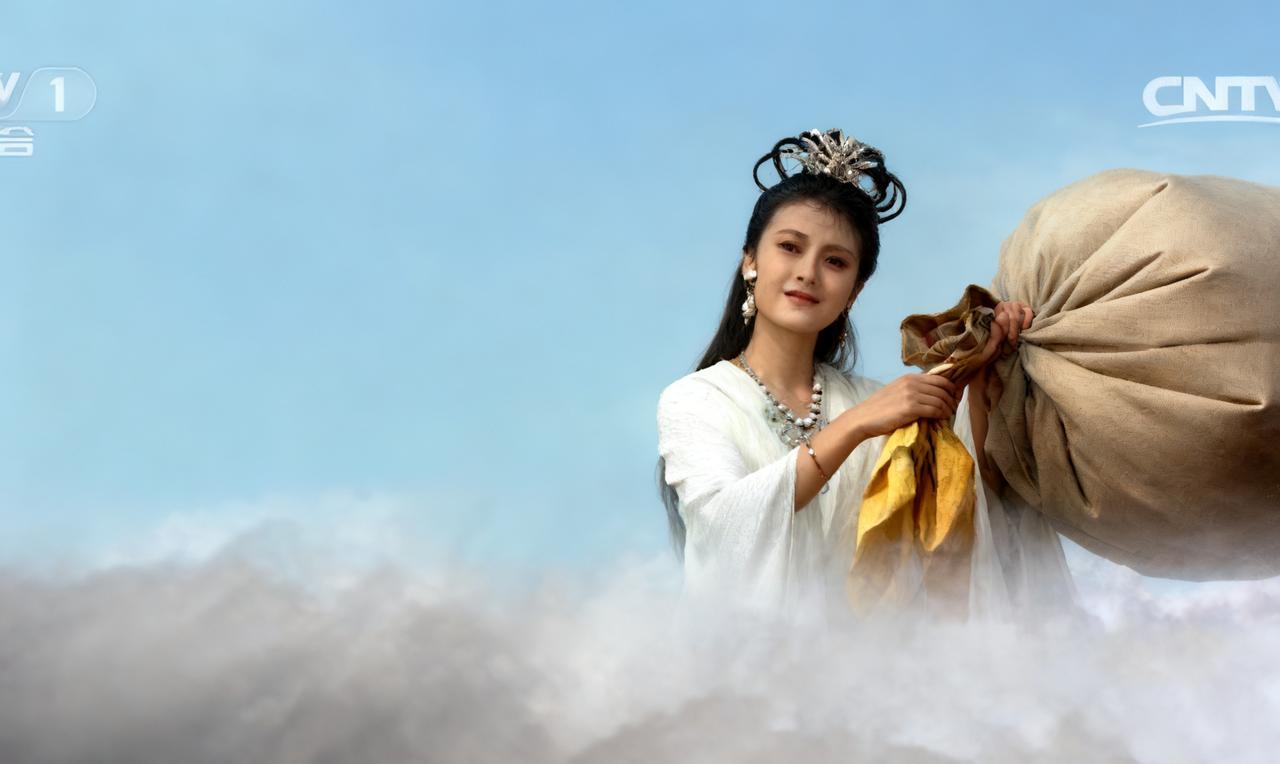 有网友看了《西游记》后，提出了一个问题。风婆婆到底经历了什么？原本仙气飘飘，怎