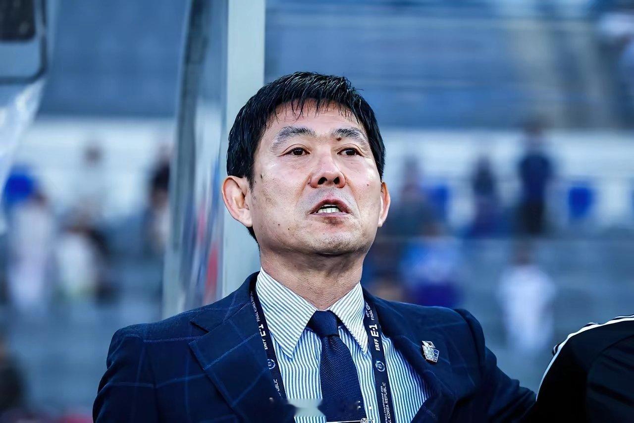 7年，国足在干嘛，日足在干嘛，结果一目了然:​7年，国足经历了6任主教练:卡纳瓦