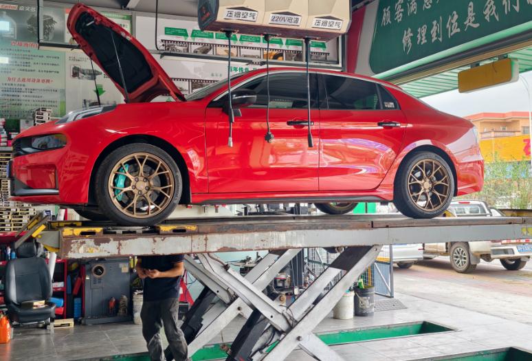 给大家一个参考意见，很多新手觉得换机油要换高价格全合成的，其实完全没有必要。如果