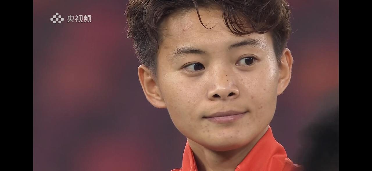 全运会女足十二支队伍最终排名第一名，江苏女足（这是一支平均年龄很年轻的女足队