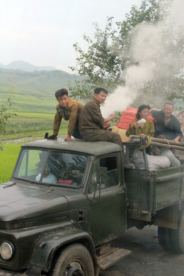  走，上班去!（2014年朝鲜）