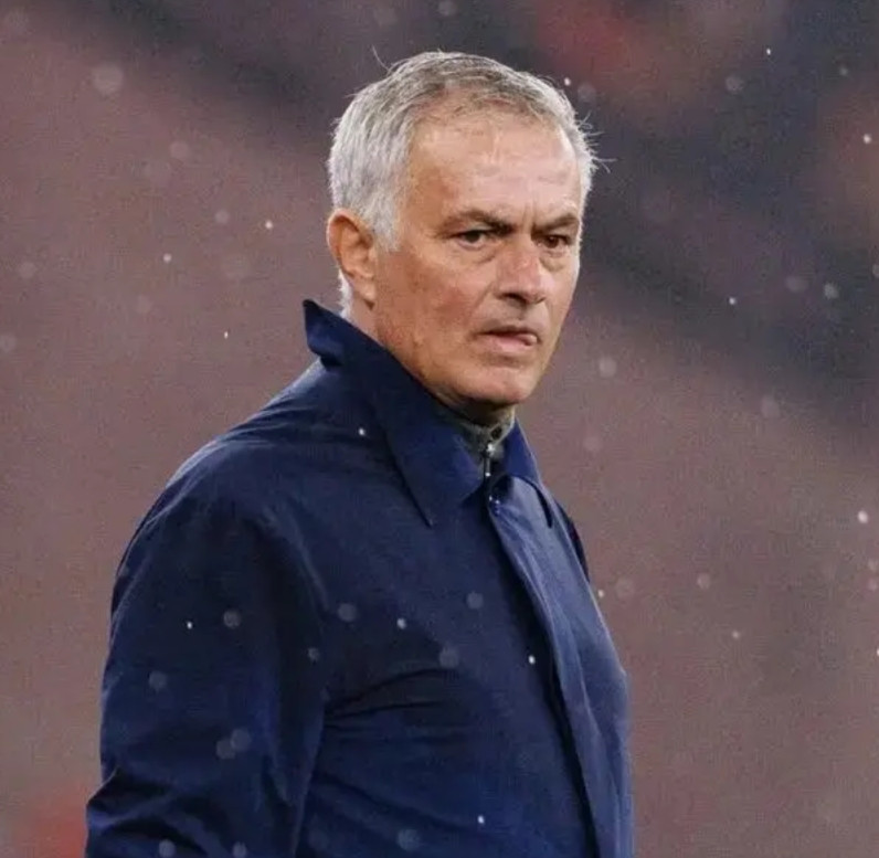 穆里尼奥继续前进！本菲卡本轮3:0完胜联赛副班长阿维什，在多赛一场的情况下，已