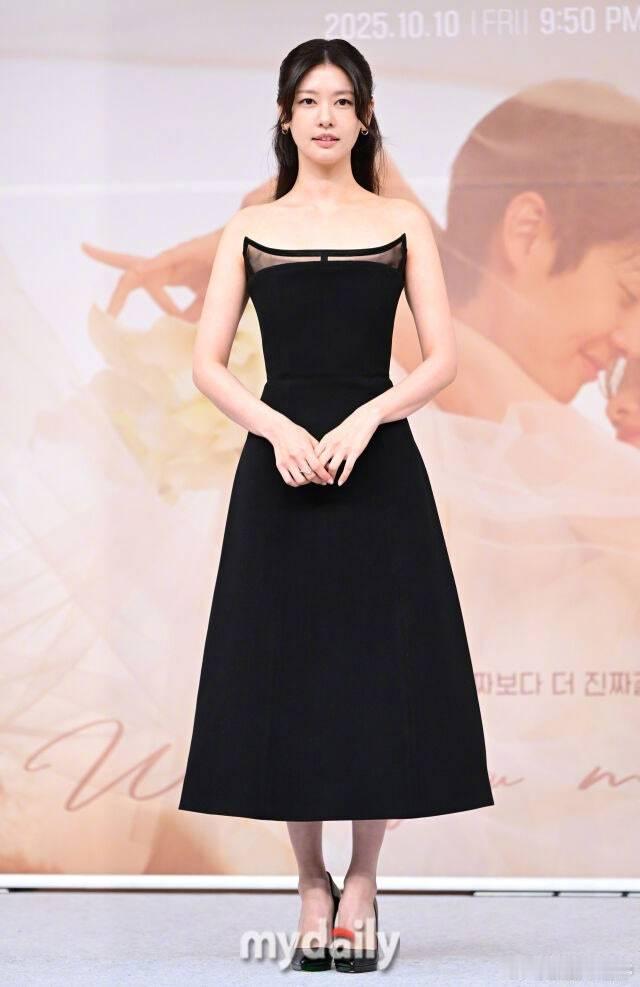 【郑素敏“接棒宋慧乔”出演Netflix新剧《庄家》女主角（这是记者原标题）