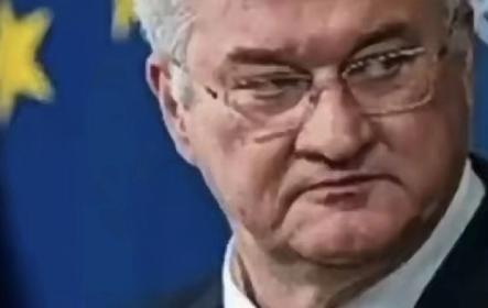 乌克兰外长瑟比佳在东京明确表示，购买俄罗斯石油的国家不得参与乌克兰重建。这看似制