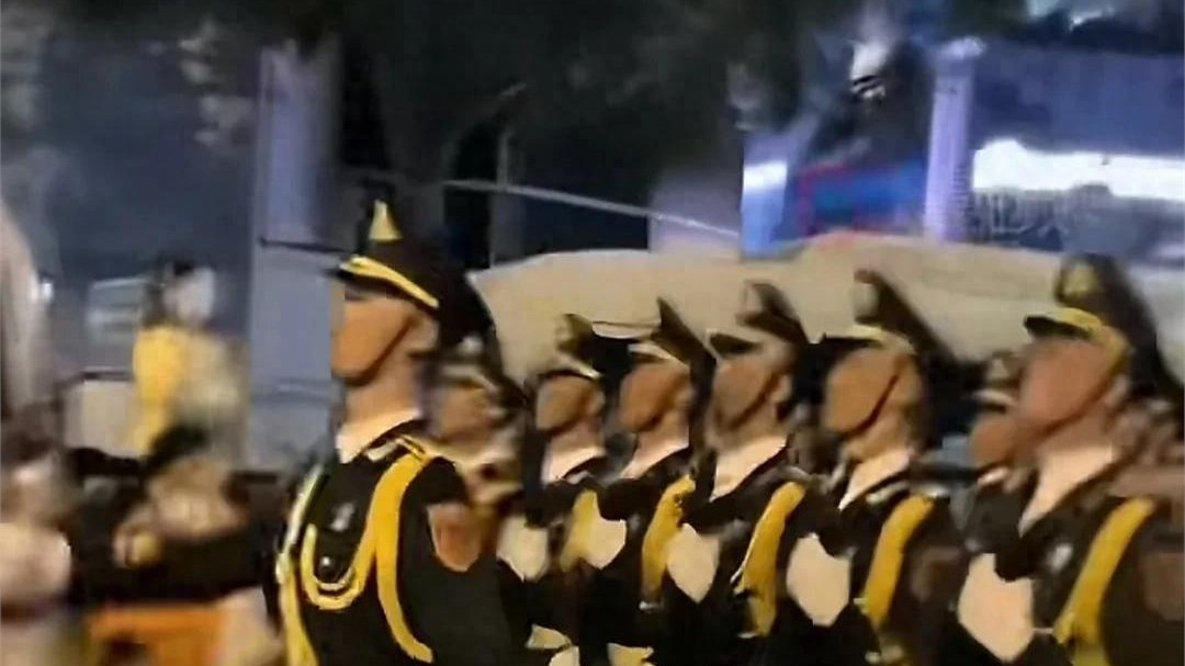 中国仪仗队炸街越南,震撼全场,全世界最帅天团,不接受反驳