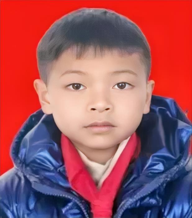 云南，30岁的沈国权，苦熬三年终于买车买房，本以为日子变好，谁知一场意外让他高位