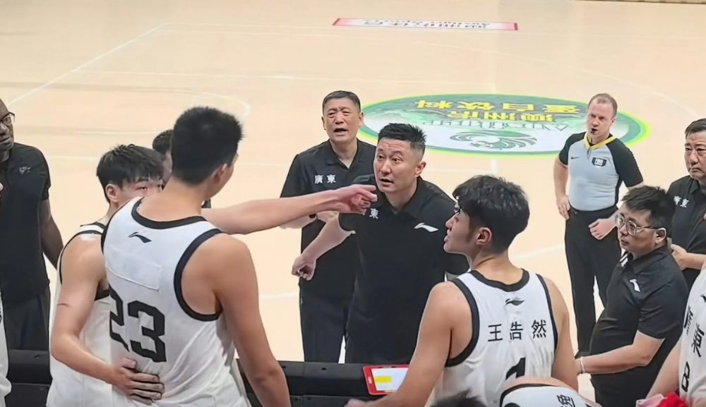 关于网传青岛队拿赵嘉义和部分现金交易徐昕这个事。这段时间一直网传青岛队要用赵嘉义