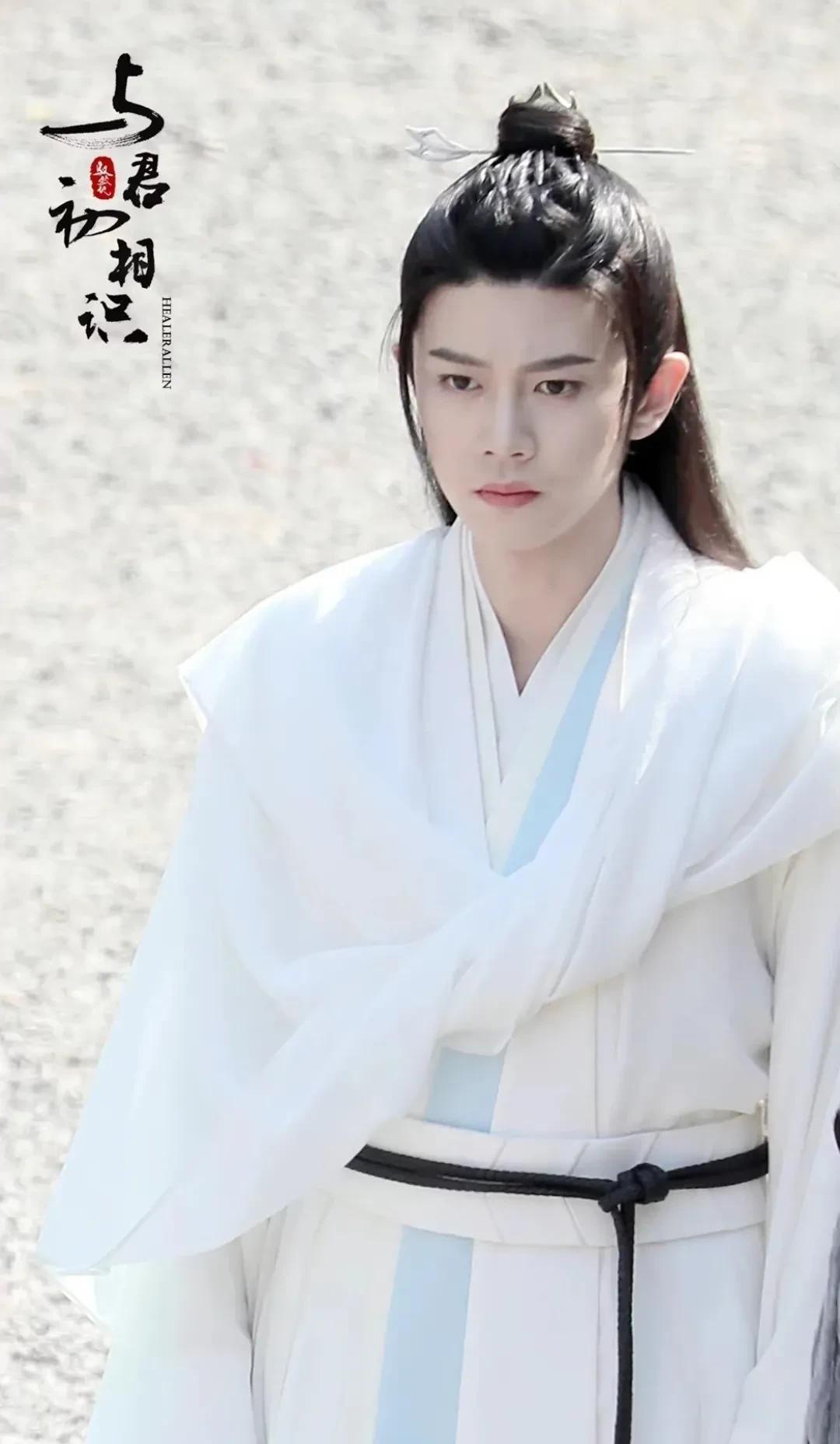 谁说帅哥只能演花瓶？任嘉伦撕掉标签，用脸演戏。《锦衣之下》里，他眼神切开黑暗