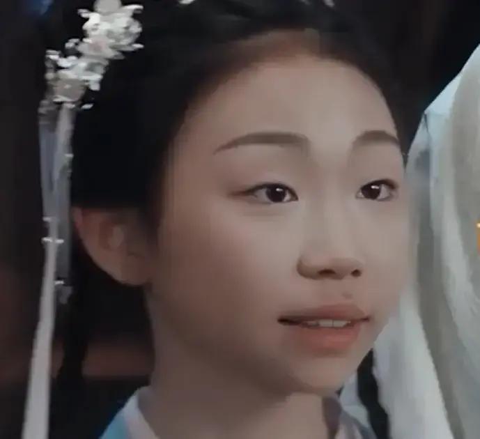 娱乐圈这面照妖镜，最爱干的事就是撕掉“拼爹”的遮羞布。看聂远家那闺女，才1