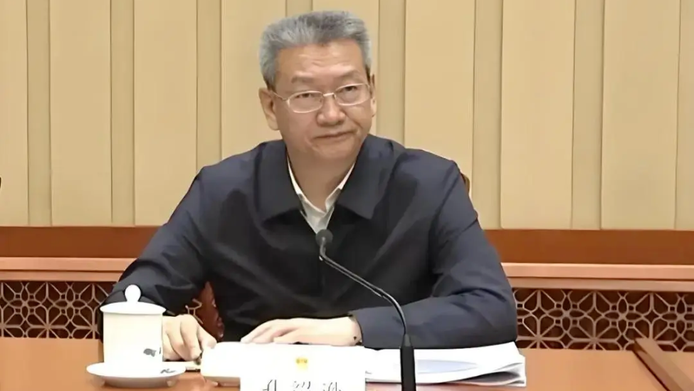 孔绍逊任甘肃省代省长, 曾任中央办公厅副主任