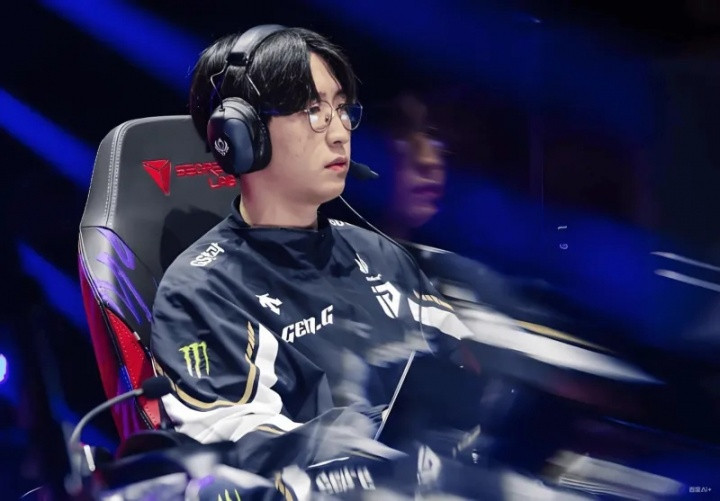 Duro: 明年可能还在一起, 也可能不在, 无论在哪里都会加油