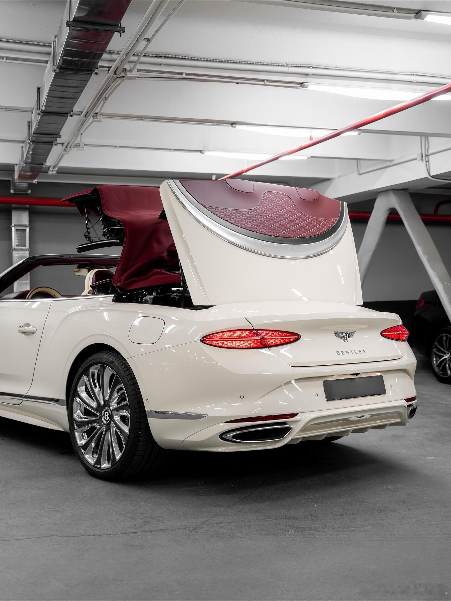 刷🍠看到的这2026宾利欧陆GTC敞篷版好好看，跟你一样