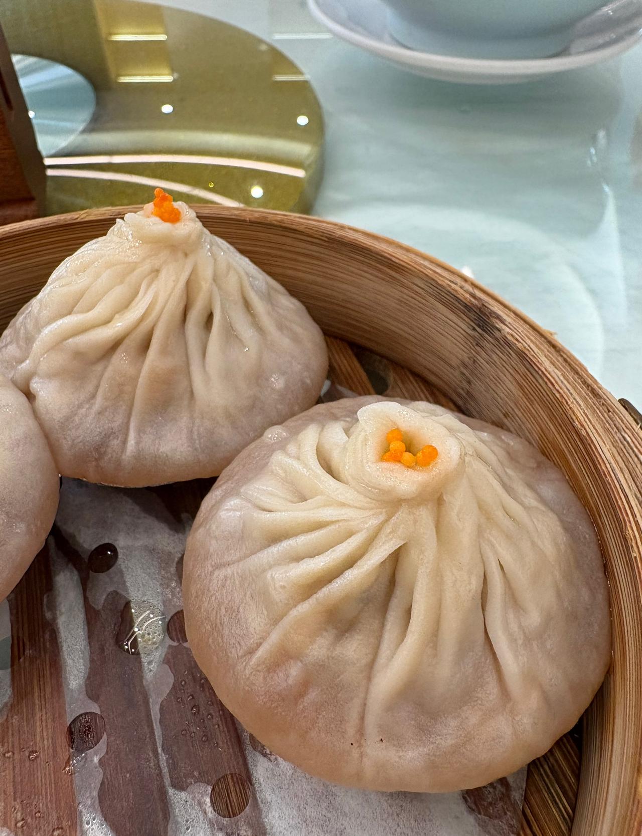 不得不说，这里的早茶的点心做得还是非常的好吃的，特别是上海的小笼包，灌汤包里