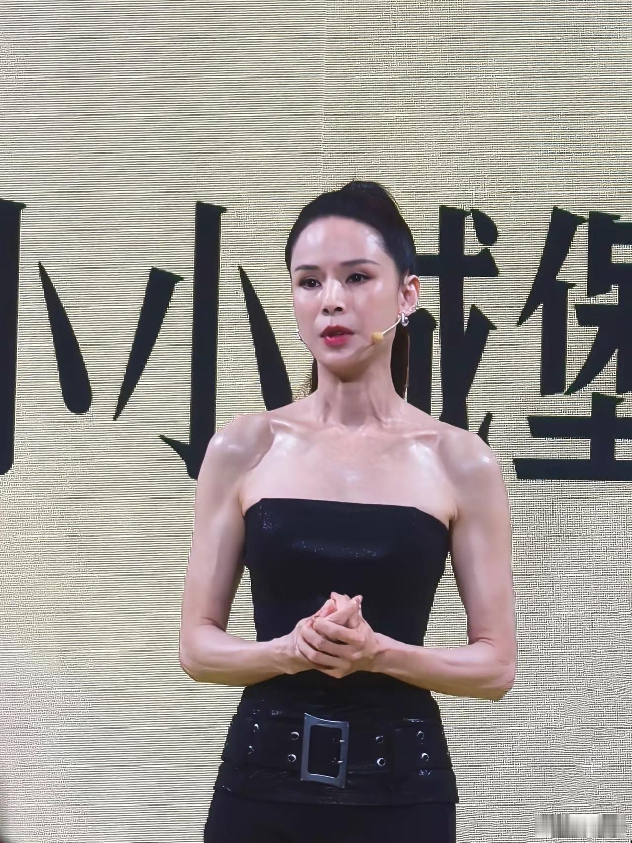李若彤肉眼可见的肌肉💪🏻发光发亮！