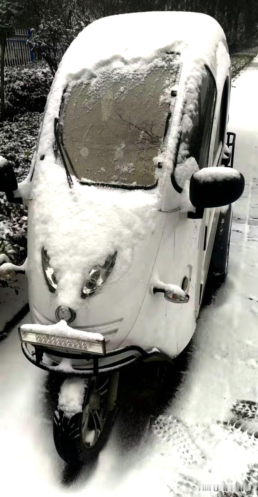 我不知道什么时候广东的冷空气会过去，但是据网上所说，广东可能过几天又要重回20多