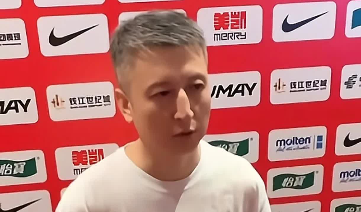 杨翰森到底打不打亚洲杯，郭士强这样说道：“杨翰森刚刚回来，还不知道他