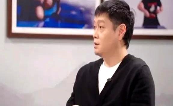 邱贻可被粉丝“手撕”，说他不顾莎莎了。有些粉丝看见邱指导带新弟子蒯曼，就炸了