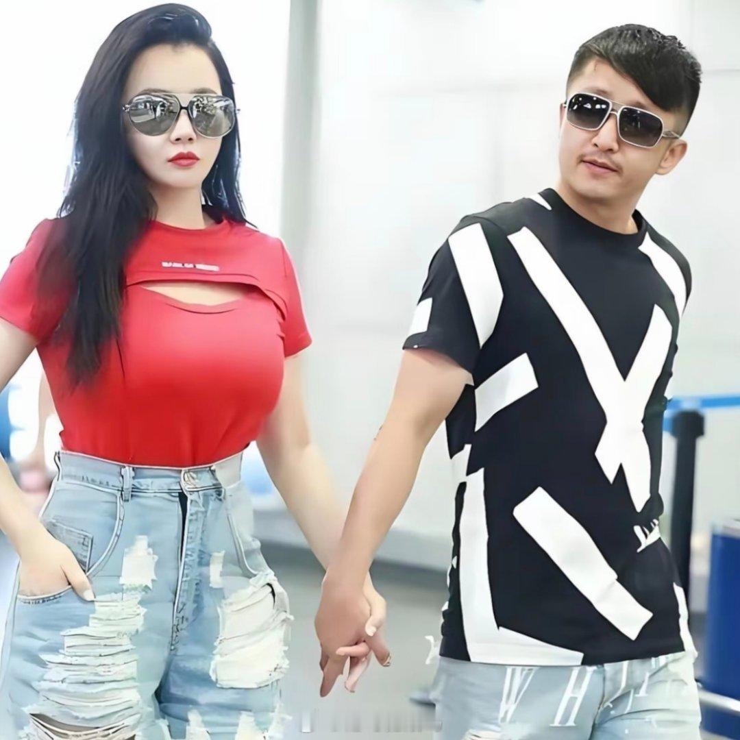 如果邹市明当时听他妈妈的建议，估计现在已经是人生赢家了吧！当初邹市明妈妈反对邹市