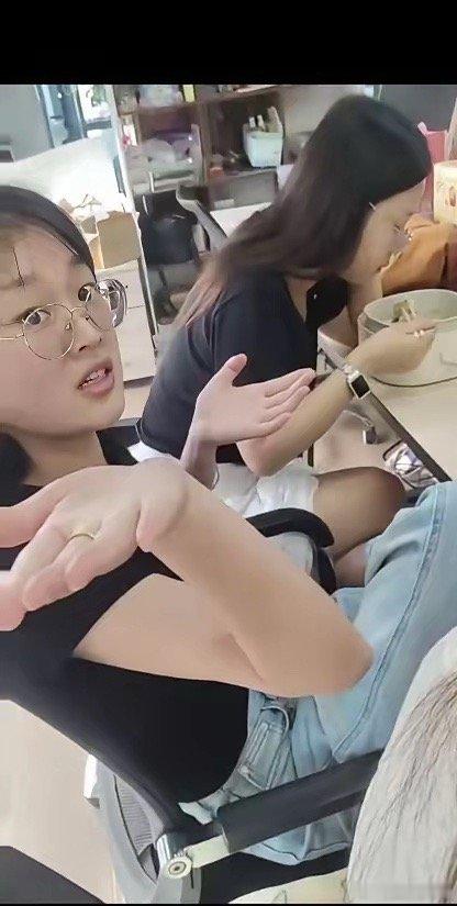 外卖投诉后续：吃个外卖，工作丢了，自己也被人肉了，公司受牵连，广东撤下其公司【诚