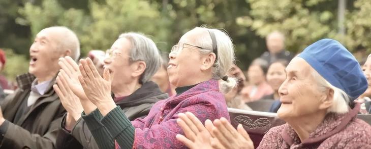 未来三年，我国将迎来惊天死亡潮！短短三年，逾3200万人离世，速度快得令人震惊，