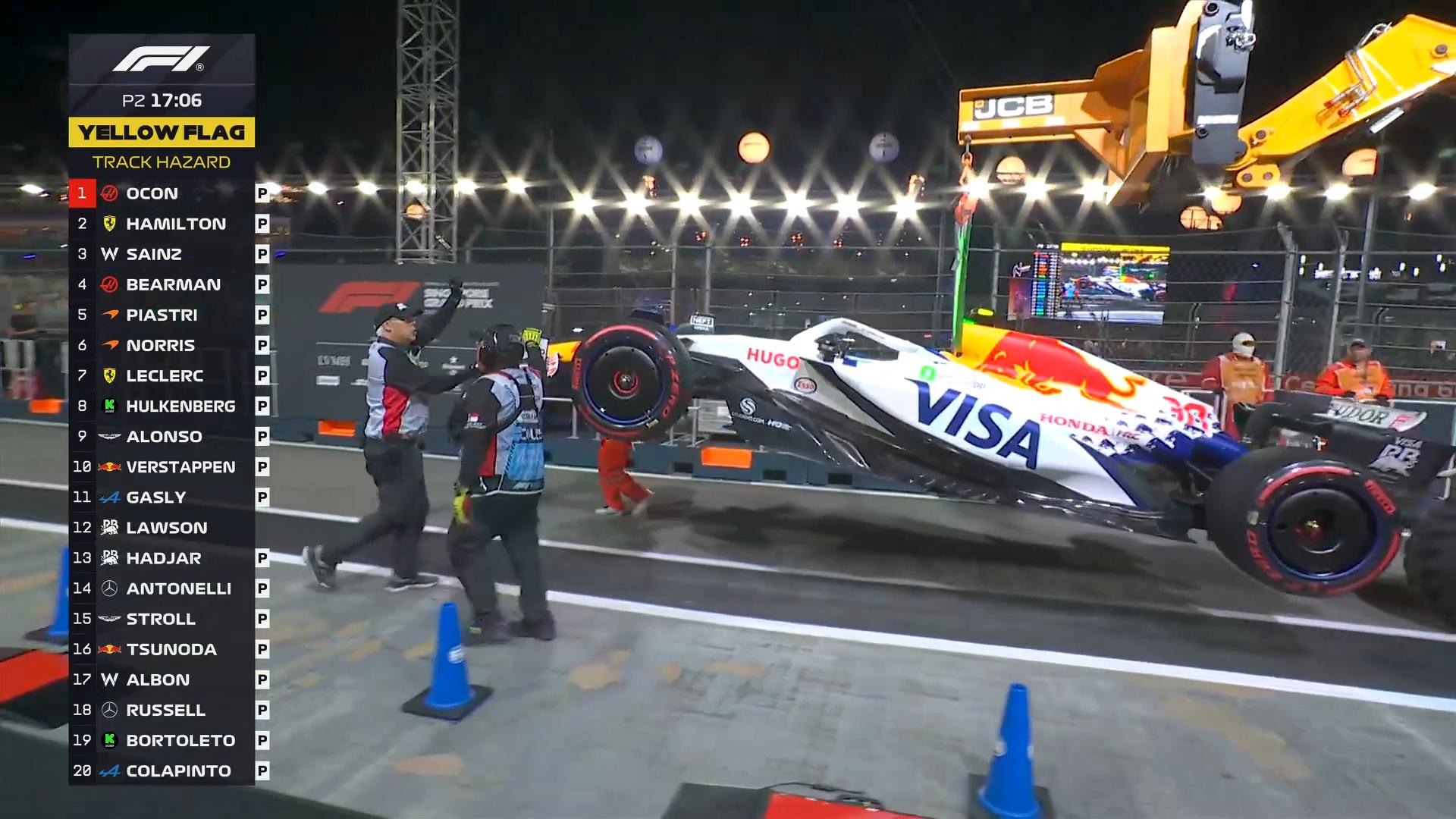 劳森的赛车在维修区中“飞起来了”F12025F1新加坡大奖赛​​​