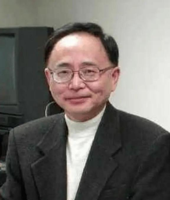 烈士之子彭云为何定居美国？他的回答直白而现实