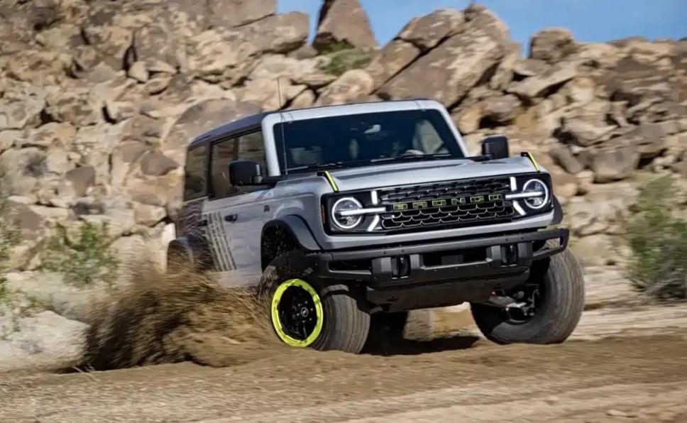 福特烈马BroncoRTR官图福特和改装商RTR联手打造，烈马Bronc