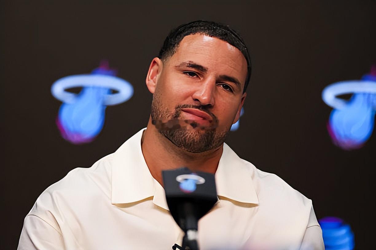 迈阿密热火侧翼新援克莱·汤普森（KlayThompson）接受了博主JamesDumuolin的采访