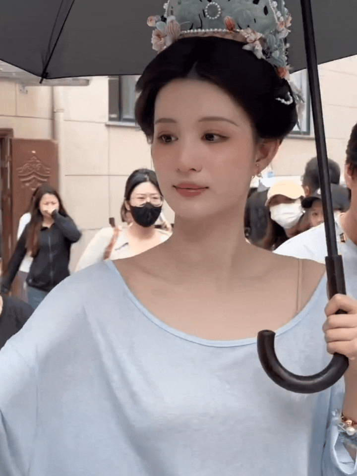 王楚然的美貌就是让人挪不开眼啊！