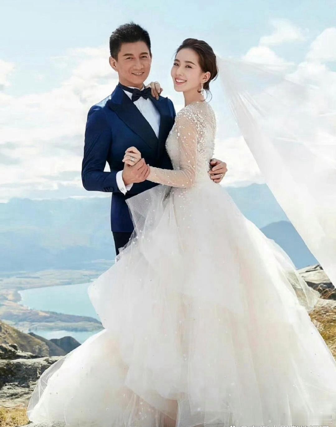 那些年明星封神的结婚照。