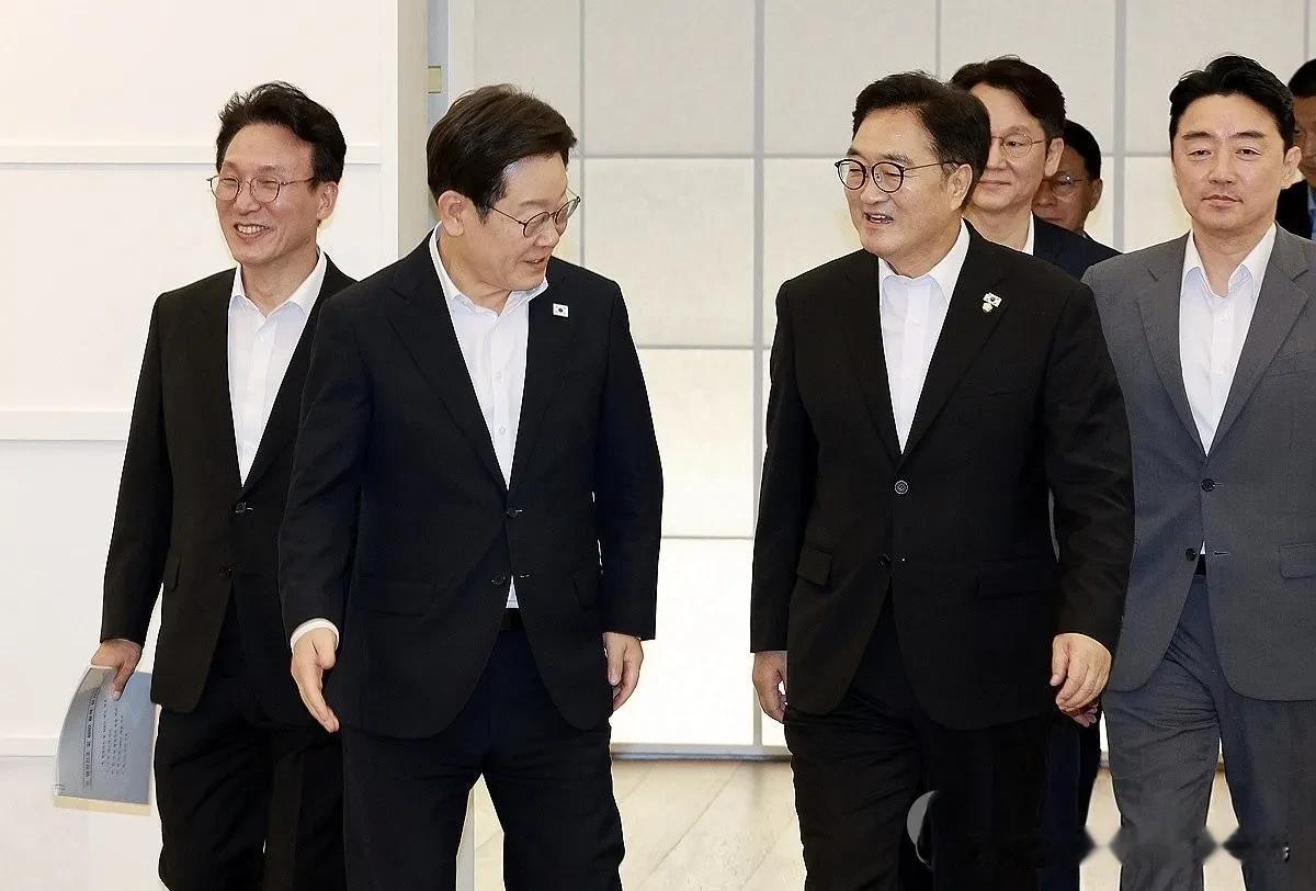 18日韩联社消息，韩国李在明总统大概率不会出席定于9月的我国抗战胜利日活动，执政