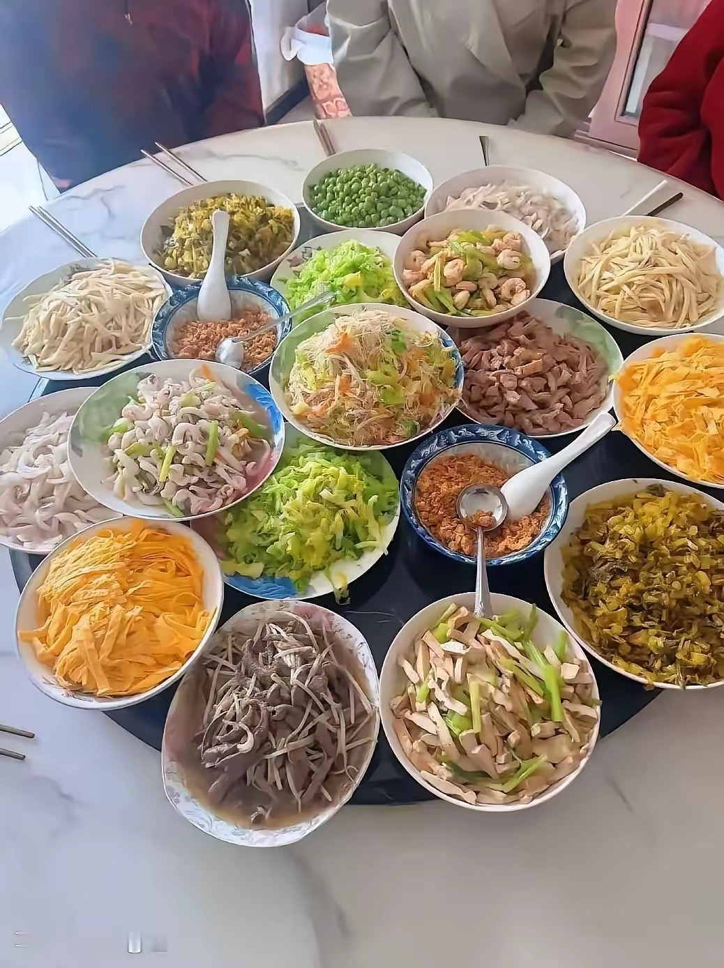 听说这是信佛之人的年夜饭，这些菜比肉还香。