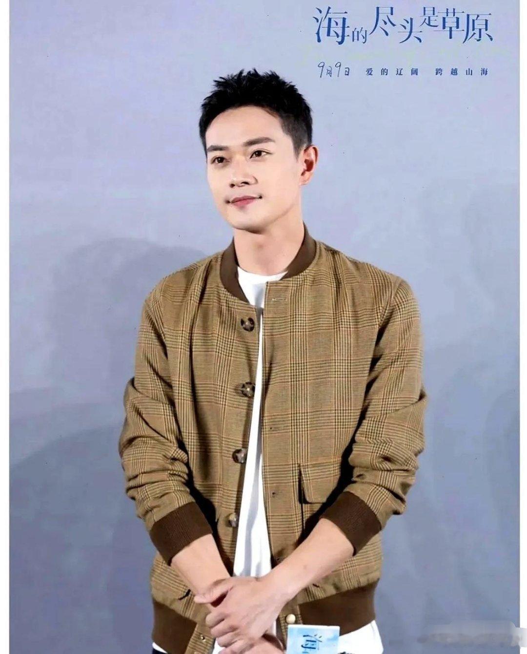 曹骏说，我参加完演员请就位，得了倒数第一后，尔冬升导演找我演戏，结果他一见到我就