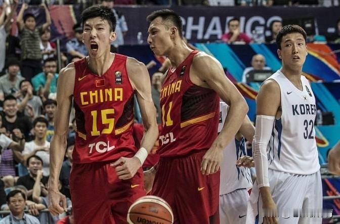 周琦，没有你我们只能是亚洲第二！近日中国男篮公布的征战世预赛的大名单中，周琦赫