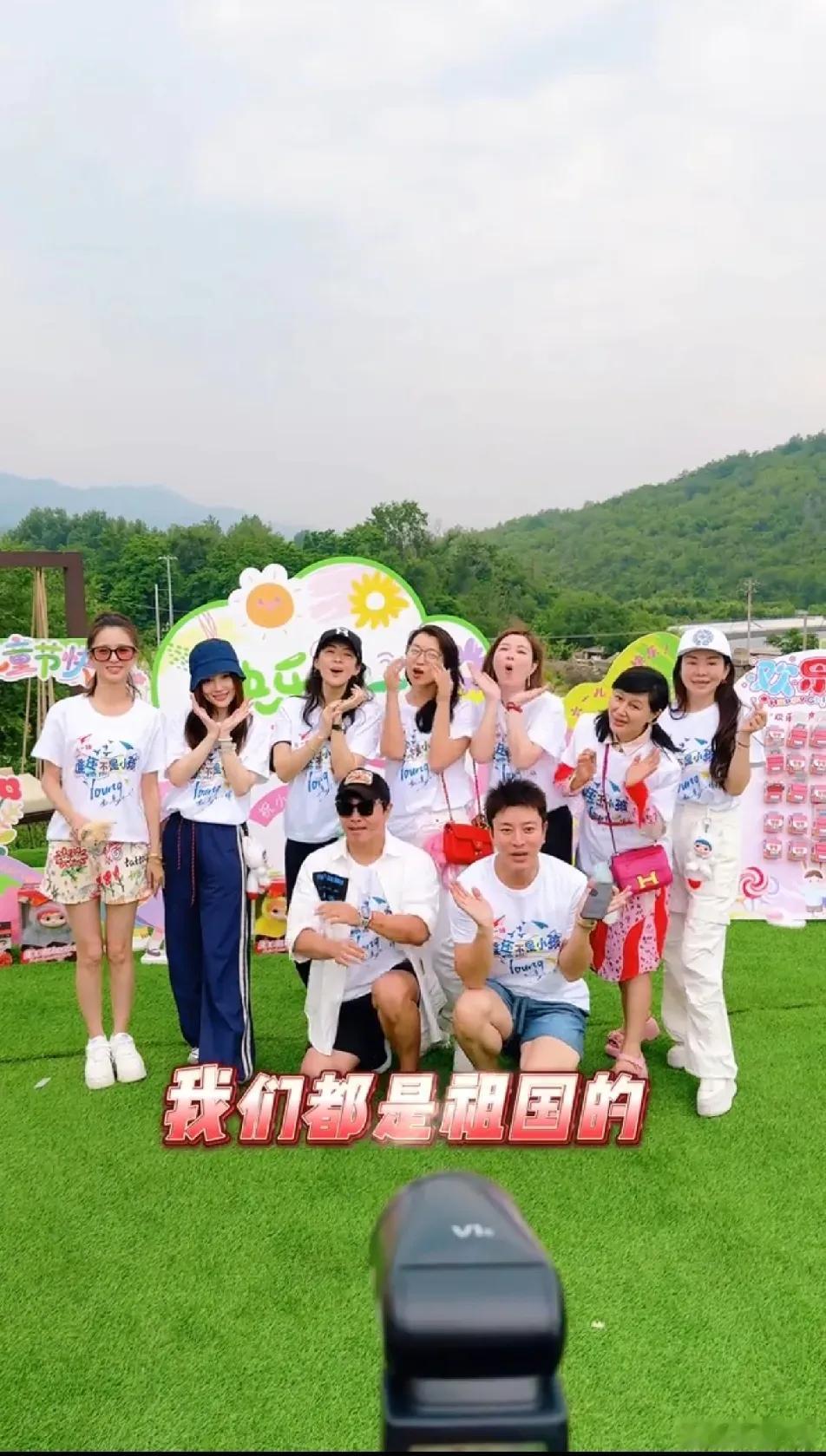 李小璐到底什么来头，这人脉绝了！杜华，陈好，佟丽娅，章子怡，陈思诚，贾乃亮……这