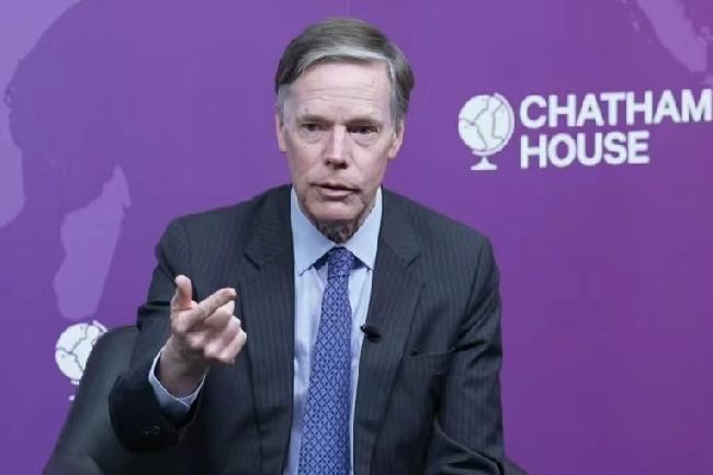 昨天，美国前驻华大使伯恩斯在伦敦出席智库活动时称:“过去四年，中方对乌克兰战场展