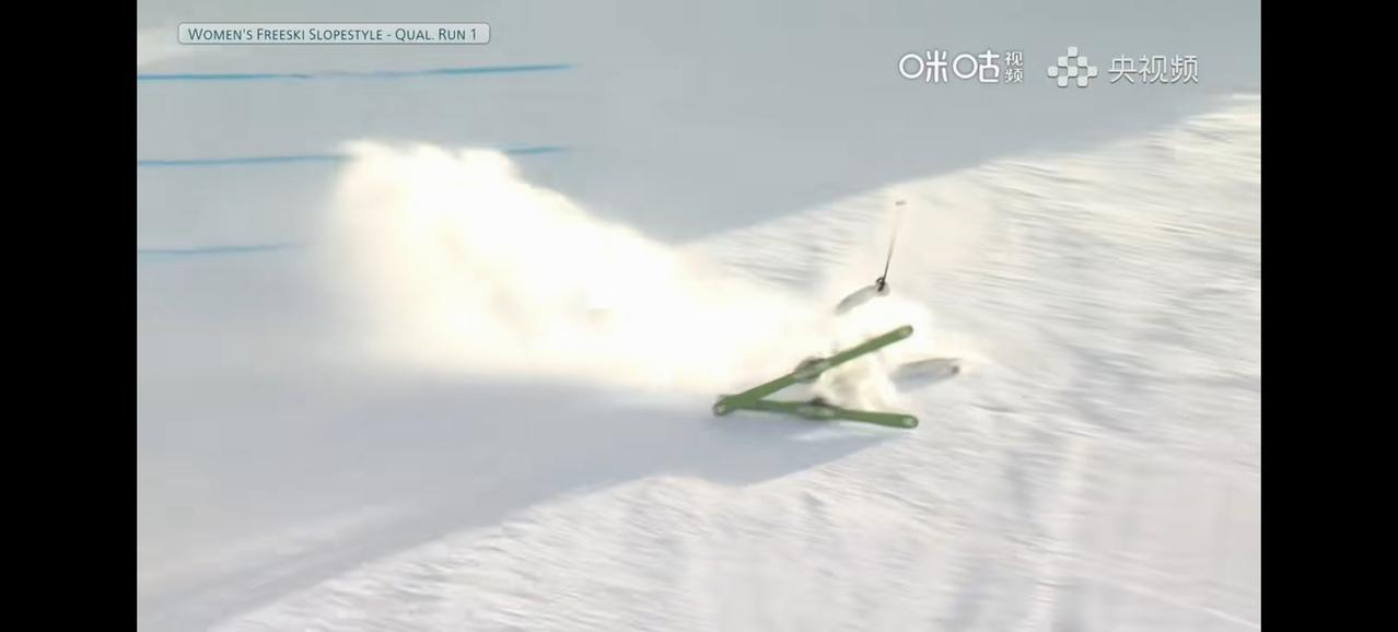 感觉这届冬奥会中国队有点出师不利啊[捂脸哭]先是苏翊鸣第一跳摔倒之后涉险晋级，然后