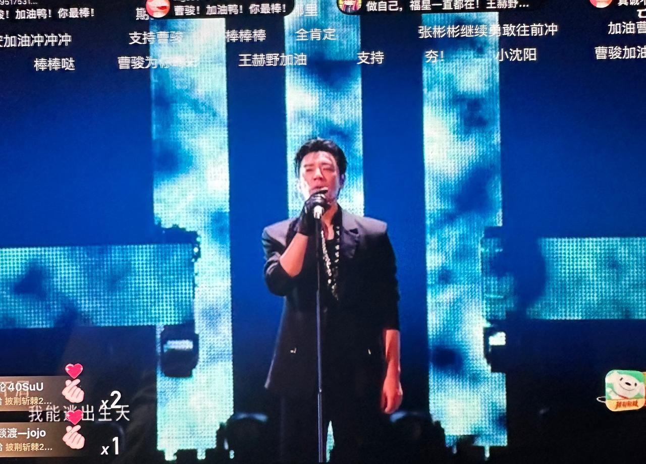 号称叔圈天菜的李光洁台前反复强调自己是新人！他说：“我有25年影视经验，但没上