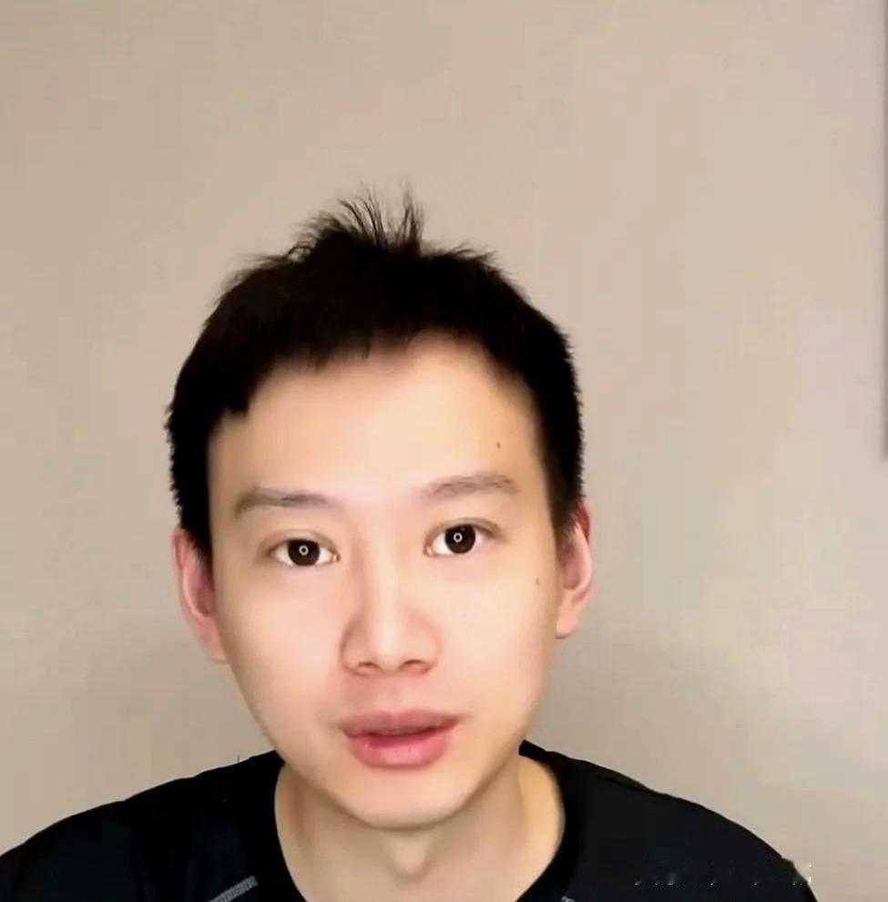 前国乒队员周雨谈及此次比赛表示：“莎莎之前的比赛，我还能感受到每一球的拼喊。但在