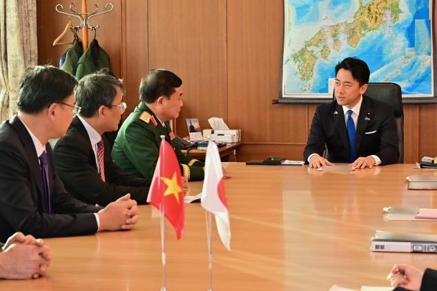 日本防相会晤越方却摆谱，居高临下强压越南“共同抗中”？当地时间12月4日，日