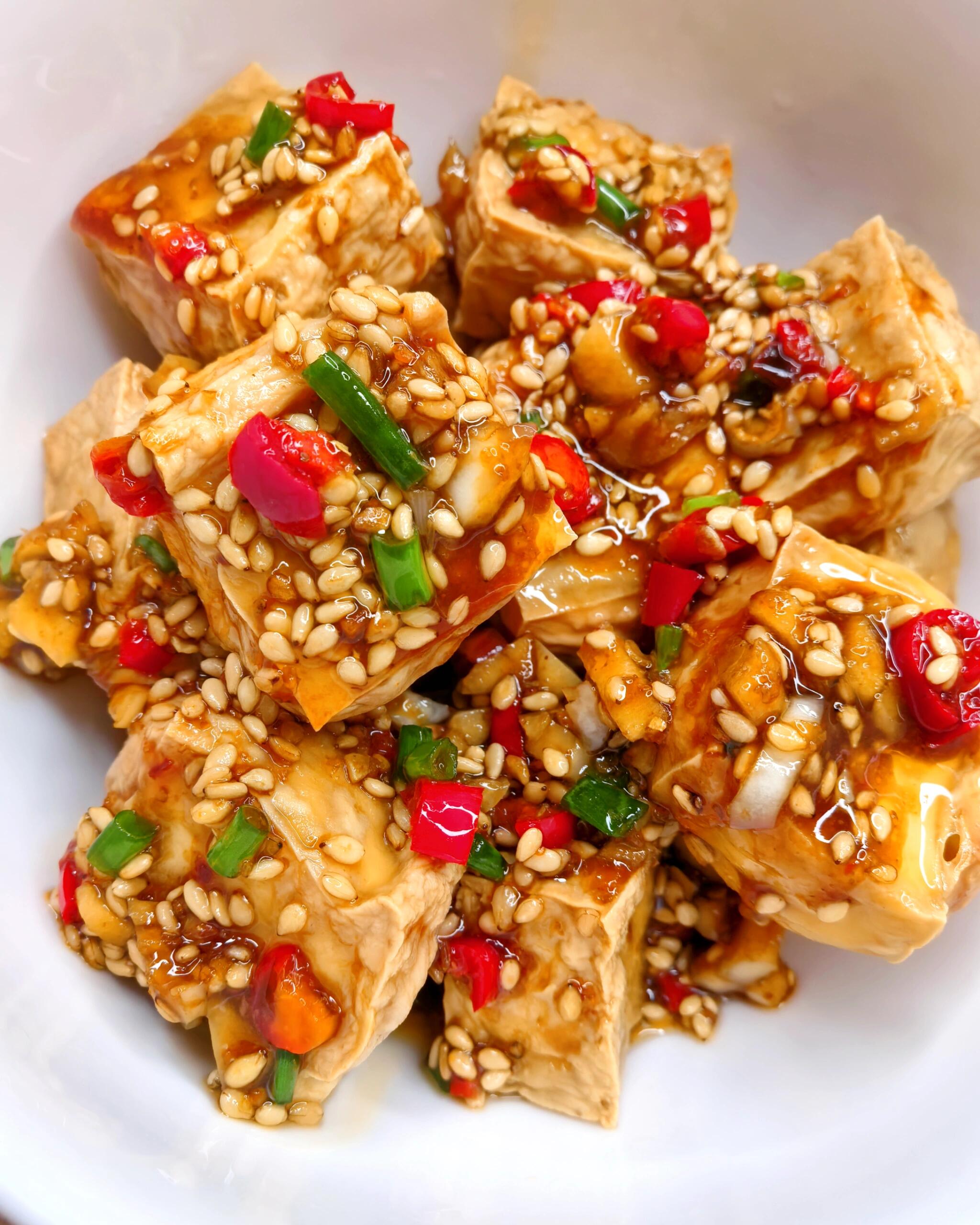 谁懂这一口的含金量！空气炸锅烤豆腐，外酥里嫩爆汁水，减脂期也能放肆吃！真的没