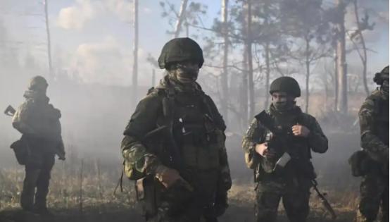 俄乌这俩又掐起来了，这次还是因为卢甘斯克那片地方，一个说“这地方全是我的”，另一