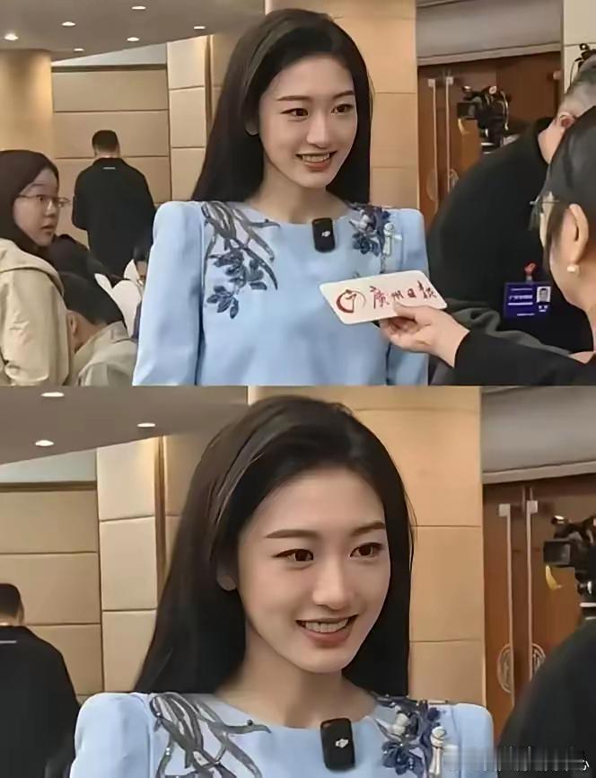 体制内的女生到底能美到什么程度！！​​​