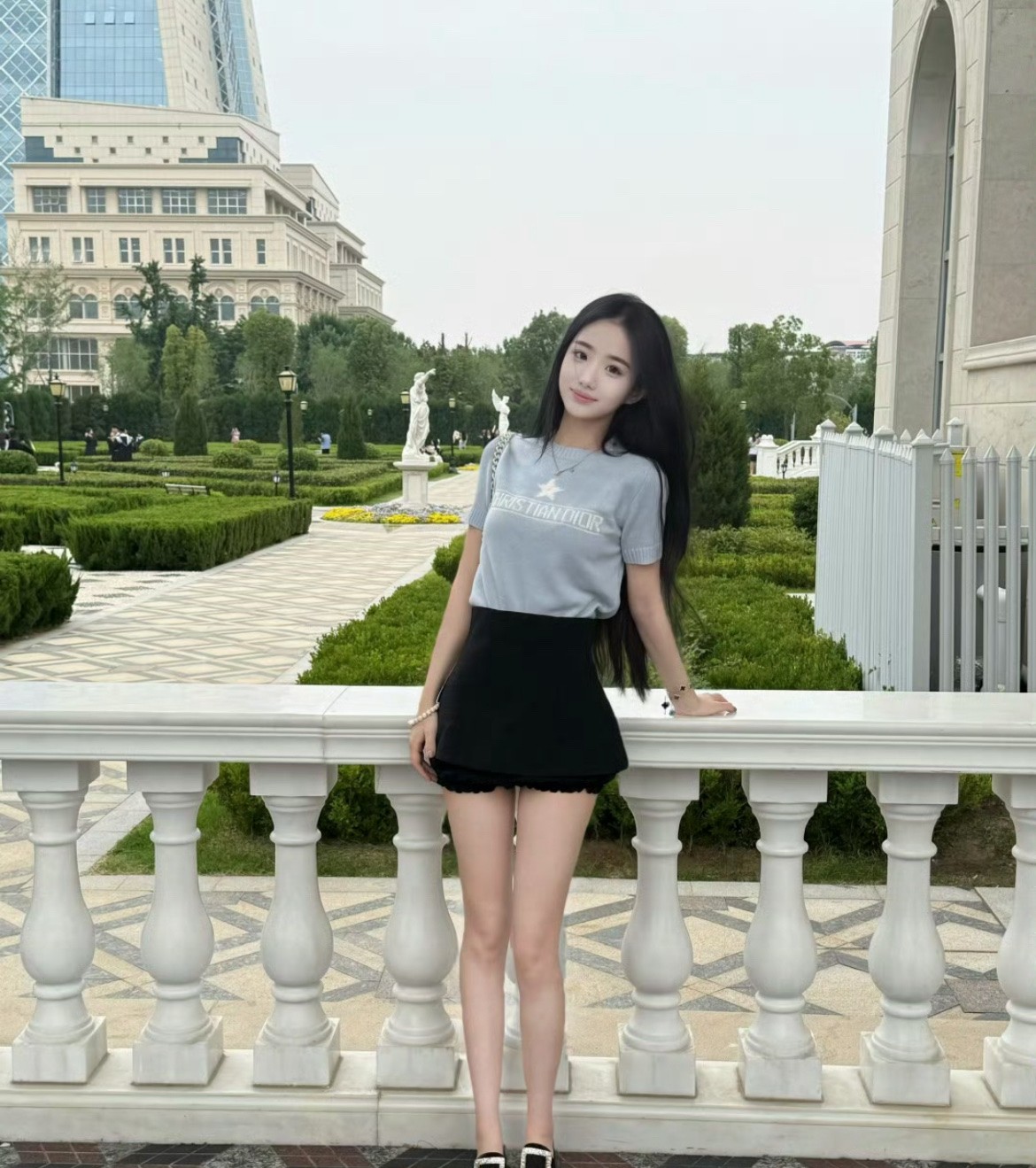 新找的女朋友，大家帮忙看看感觉还可以吗？