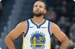 勇士队近5战4胜，队内球员场均数据分别是:1、库里，出战5场，5场全部得分2