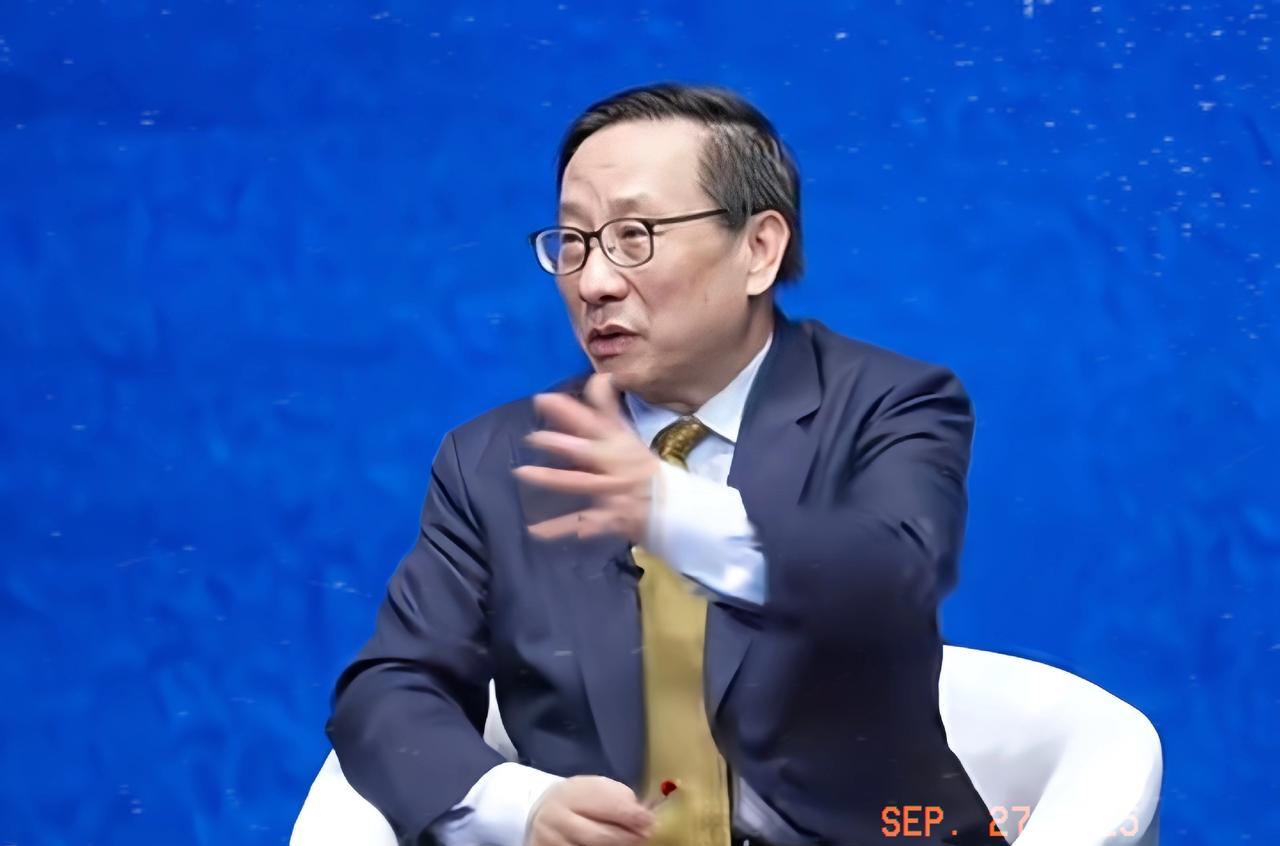 高志凯教授再次把美国专家怼的无言以对。美国专家说你们中国发展核武器是为了威慑邻国