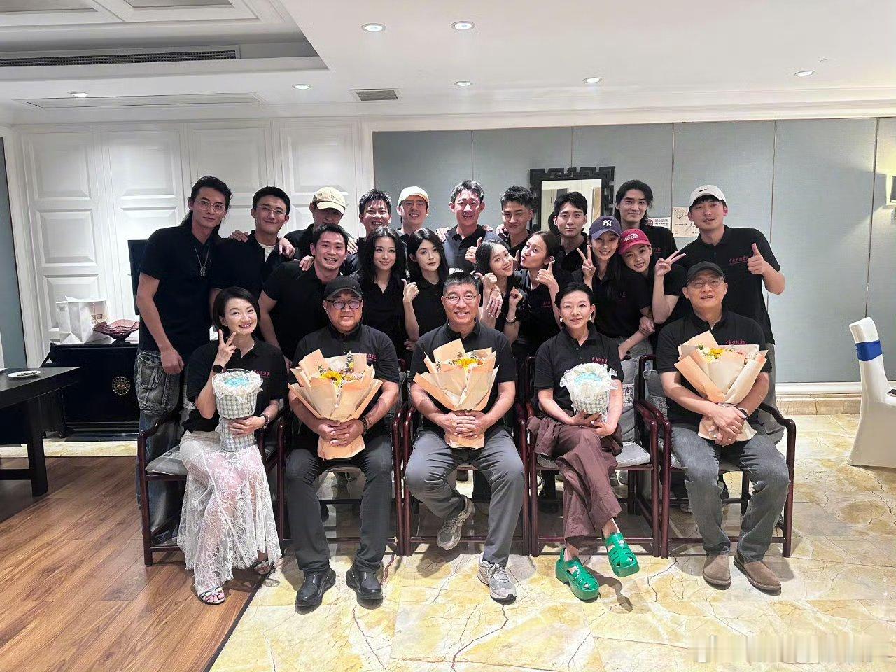 中戏15级表演班10周年的聚会原来刘昊然、代露娃、丁笑滢、范帅琦都是一个班的[震